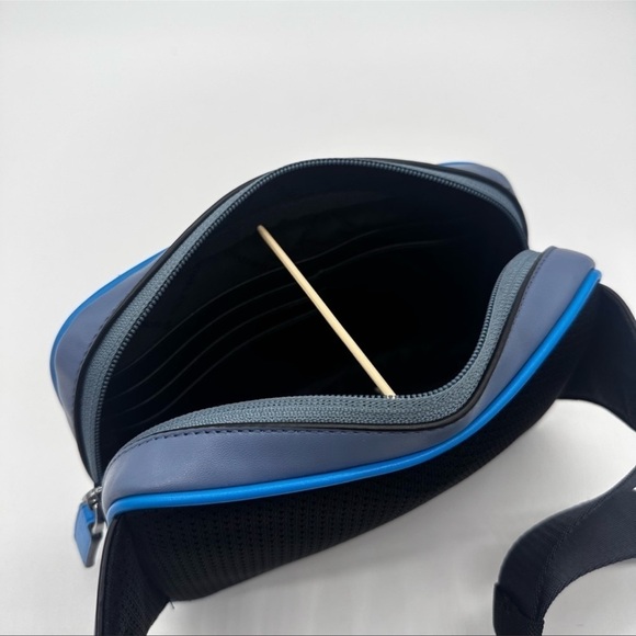 Michael Kors Cooper Double Zip Signature Belt Bag Blue - Picture 5 of 11